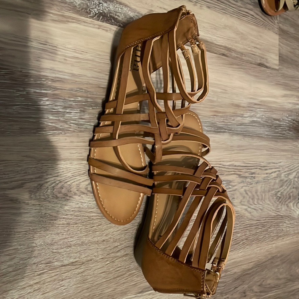 Leather size 8 women’s ledge new